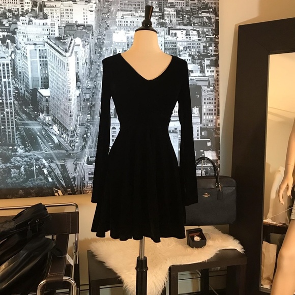 Velvet Black Mini Dress - Picture 6 of 6